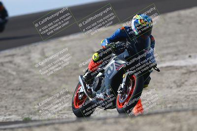 media/Nov-02-2025-Lets Ride (Sun) [[f7a3caa734]]/B Group/1220pm (Turn 2 Outside)/